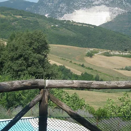 Overlooking The Sea And The Port Of Empuriabrava Hébergement de vacances Serra San Quirico