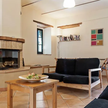 Apartment Overlooking The Sea And The Port Of Empuriabrava Ferienhaus